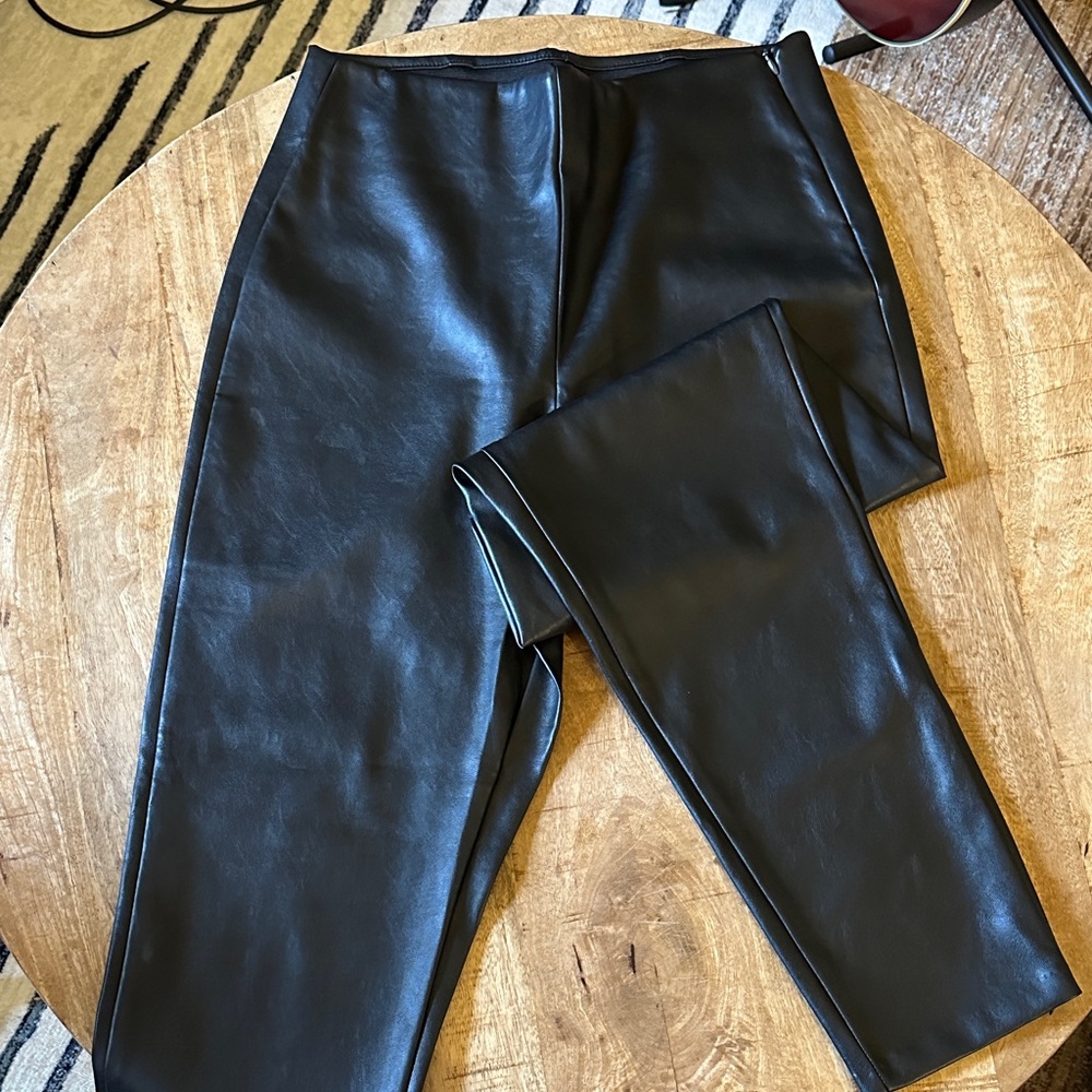 Old Navy Black Faux Leather Skinny Pants